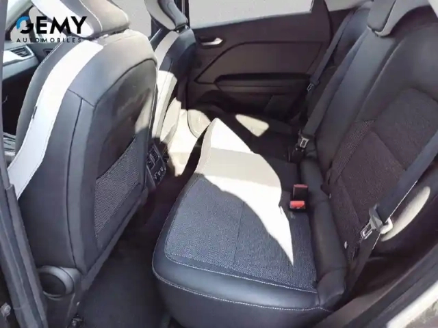 Renault Captur e-tech 145 - 21 — photo 10