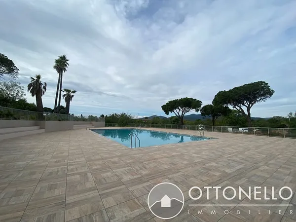 Appartement PUGET SUR ARGENS 2 pièces - 44,06 m2 - Tarrasse et jardin