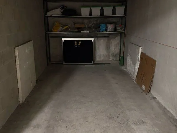 Vends garage fermé