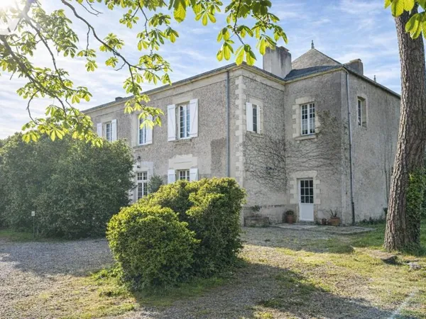 Maison 9 pièces 294 m²