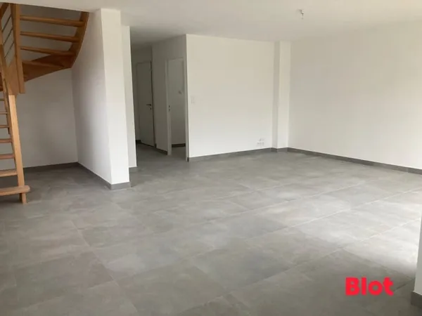A LOUER - NOUVOITOU - Maison récente de 129,05 m² - 4 chambres - Jardin