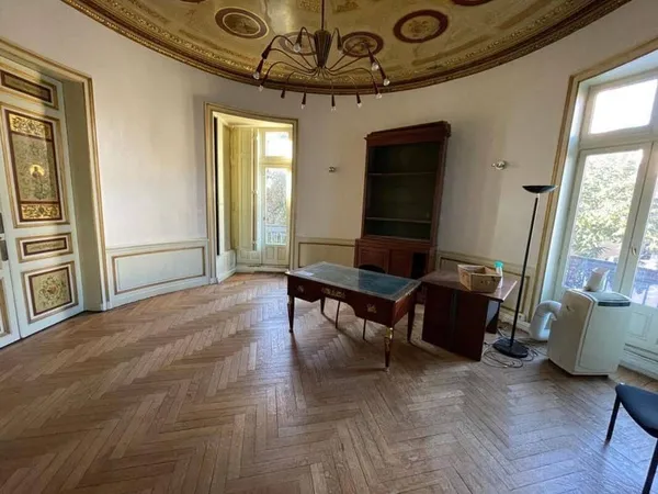 Bureaux 635 m²