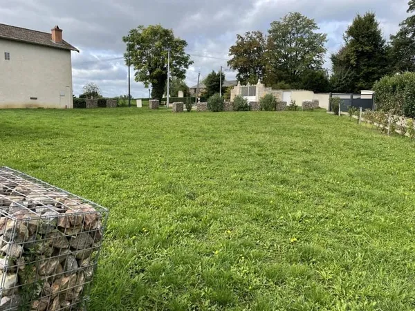 Terrain constructible 551 m²