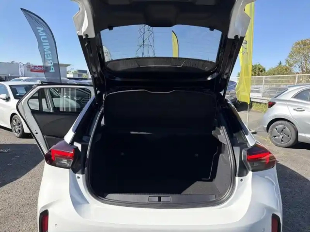 Opel Corsa electric 136ch gs — photo 13