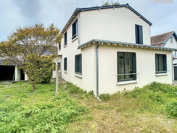 Appartement 36m² avec jardin et dépendances dans copro