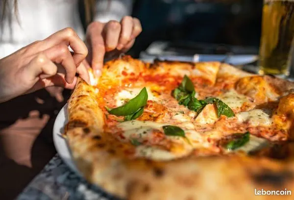 Fonds de commerce pizzeria 60 m²