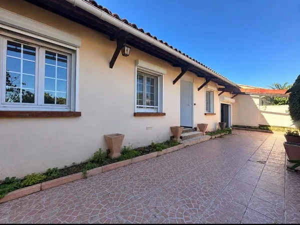 Maison de plain-pied 5 pièces 90 m²