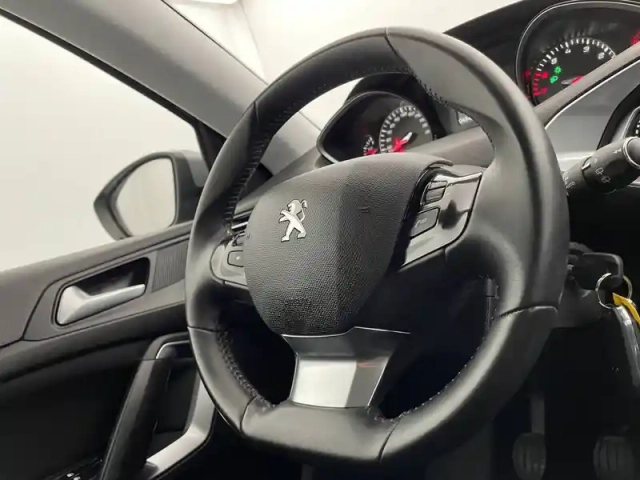 Peugeot 308 puretech 110ch s&amp;s bvm6 — photo 60