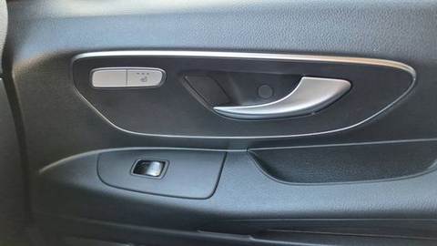 Mercedes Vito 119 CDI 190 9G-Tronic - Pro Mixto Xl Long – 2023 – 85773 km – Diesel – Boîte Automatique