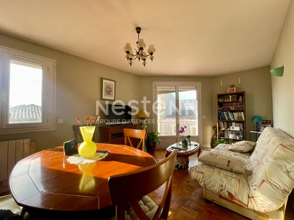 Bordeaux centre quartier Nansouty T2 40m2 plus un cellier balcon expo SUD