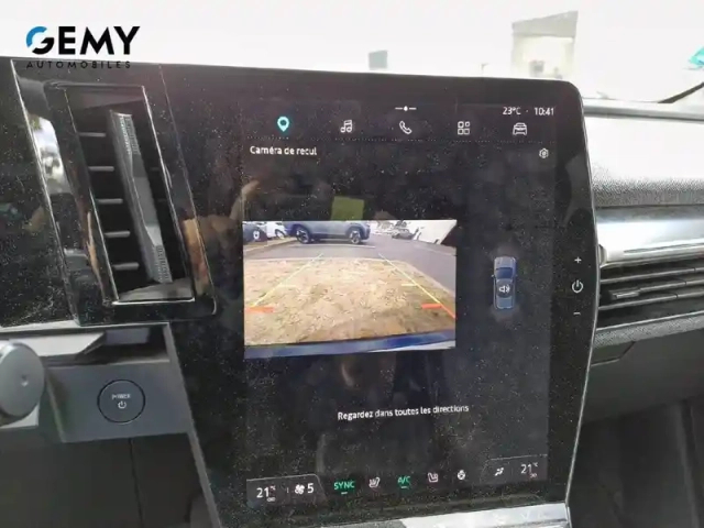 Renault Megane e-tech ev60 220 ch super charge — photo 15