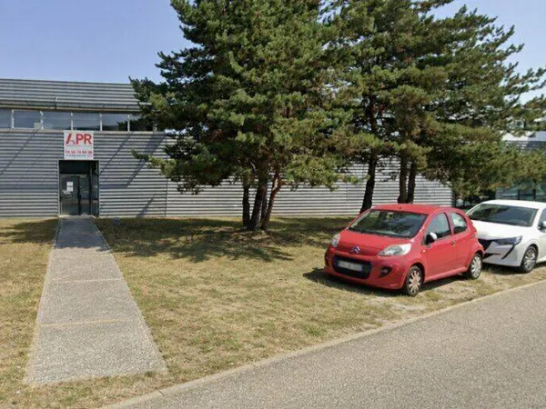Local d'activité 365 m²