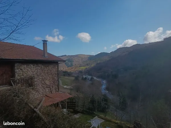 Maison en pierre avec terrain de 1906m2