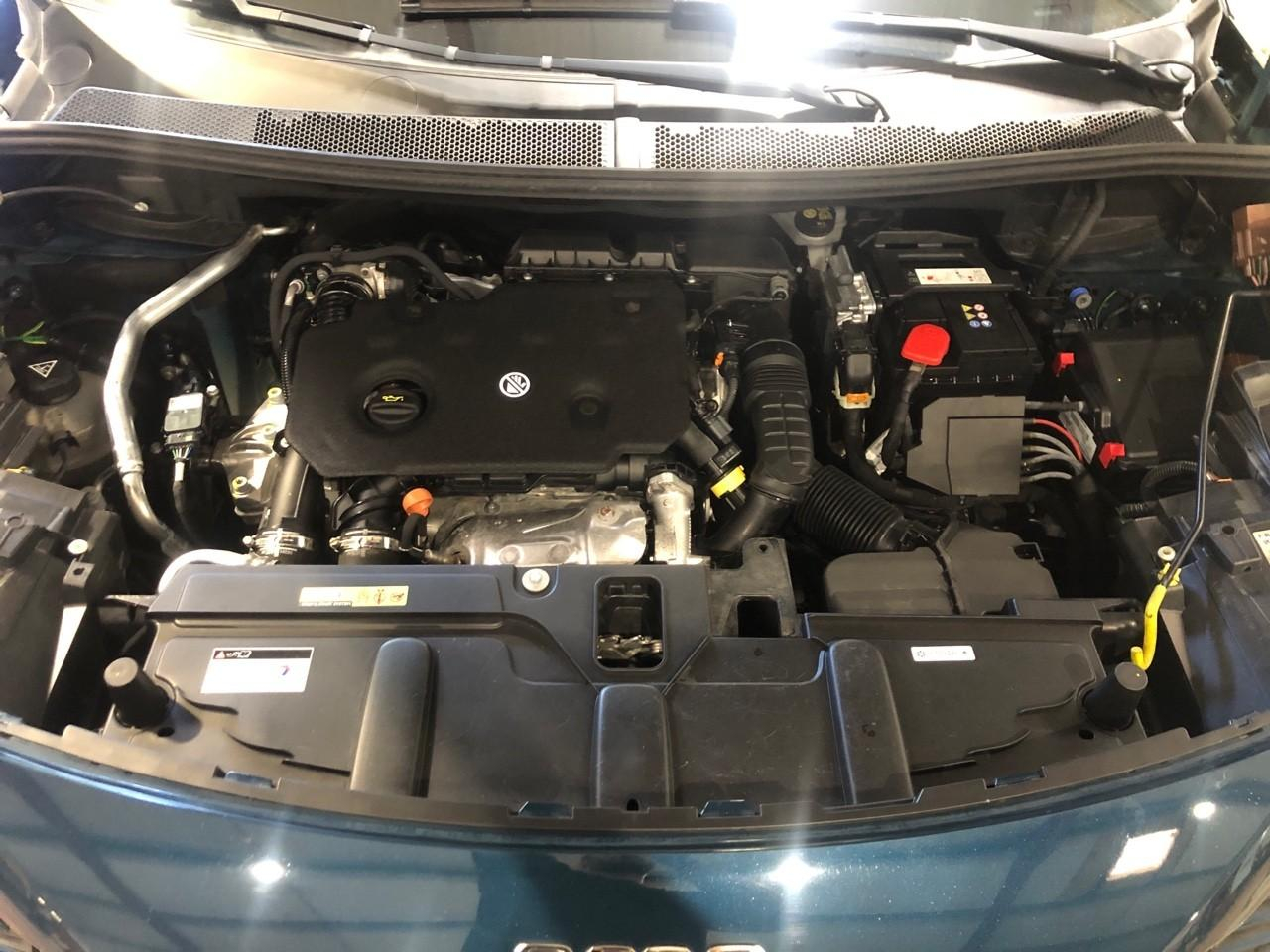Peugeot 3008 bluehdi 130ch s&s eat8 allure pack — photo 14