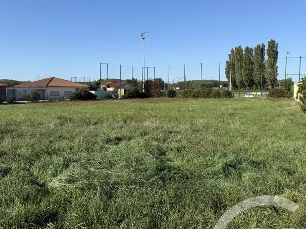 Terrain 350 m²