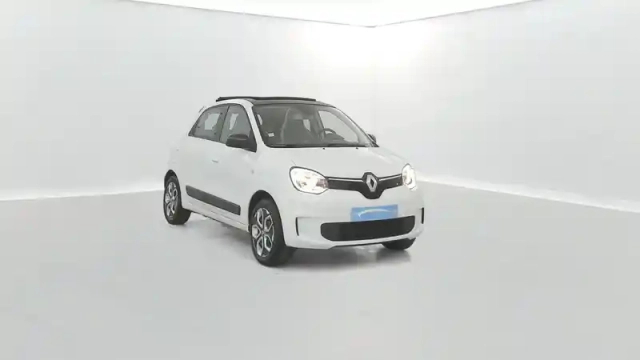Renault Twingo iii e-tech — photo 17
