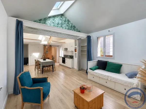 Tours Prébendes | Maison de ville atypique avec garage, be