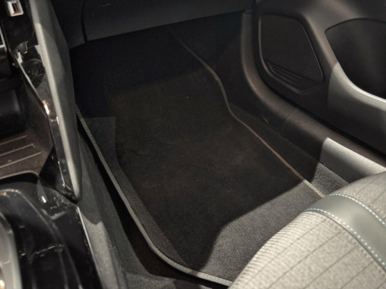 Peugeot 208 1.2 puretech 130ch s&s allure pack eat8 — photo 31