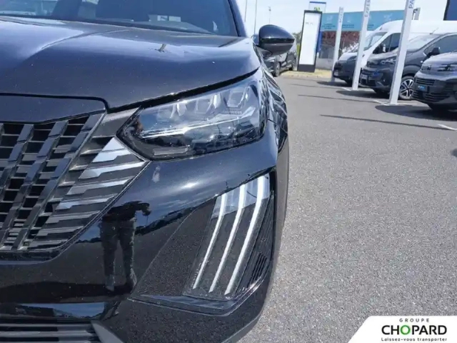 Peugeot 2008 hybrid 136 e-dcs6 — photo 23