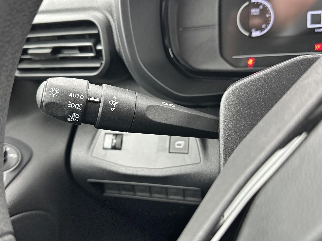 Citroën Berlingo van m diesel 100 ch manuelle — photo 20