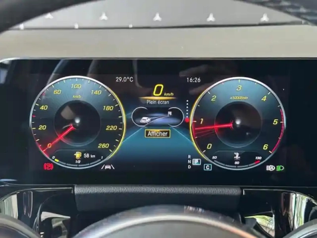 Mercedes Gla 220 d 4matic amg line — photo 39