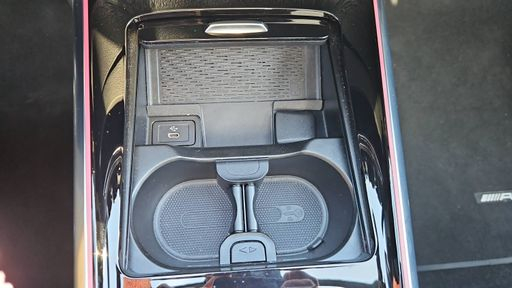 Mercedes Classe GLA 250e 218 EQ Power 8G-DCT - AMG Line – 2023 – 12821 km – Hybride rechargeable – Boîte Automatique — photo 5
