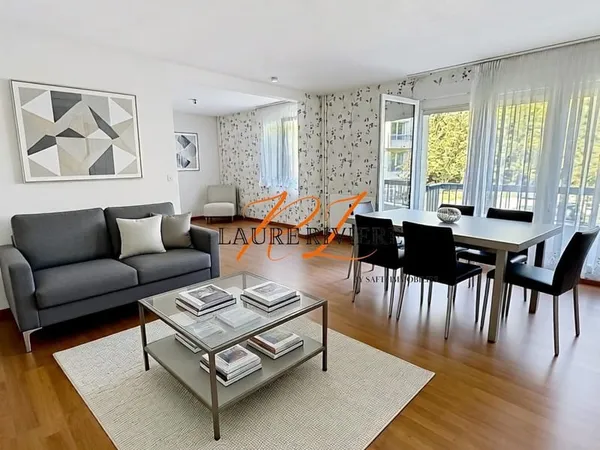 Appartement T4 lumineux avec balcon, et stationnement privatif