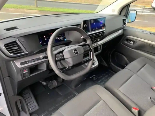 Opel Vivaro fg m 2.2 diesel 180ch sportive automatique — photo 22