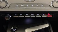 Peugeot 308 1.2 Hybrid 145ch Style e-DCS6 — photo 26