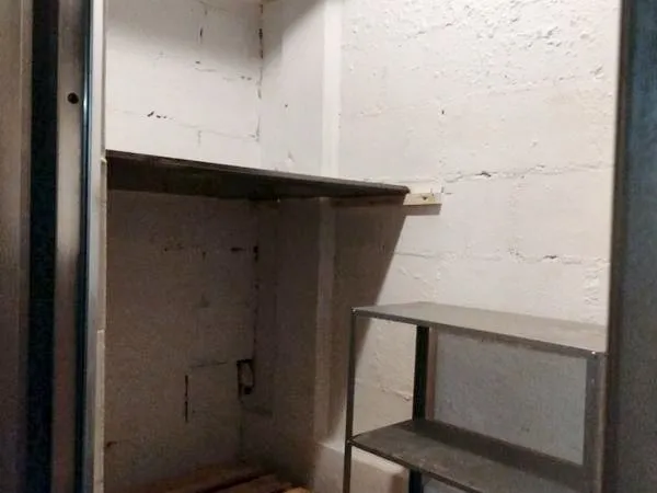 Cave 2,5 m2