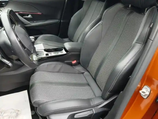Peugeot 2008 puretech 130 s&amp;s bvm6 gt — photo 9