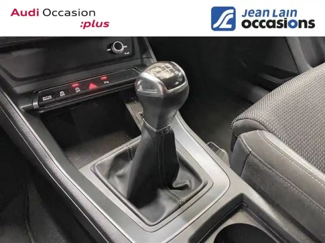 Audi Q3 sportback 35 tfsi 150 ch — photo 13