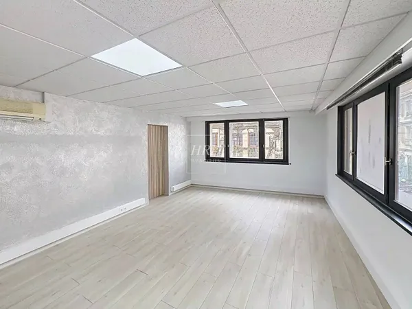 Bureaux 2 pièces 134 m²