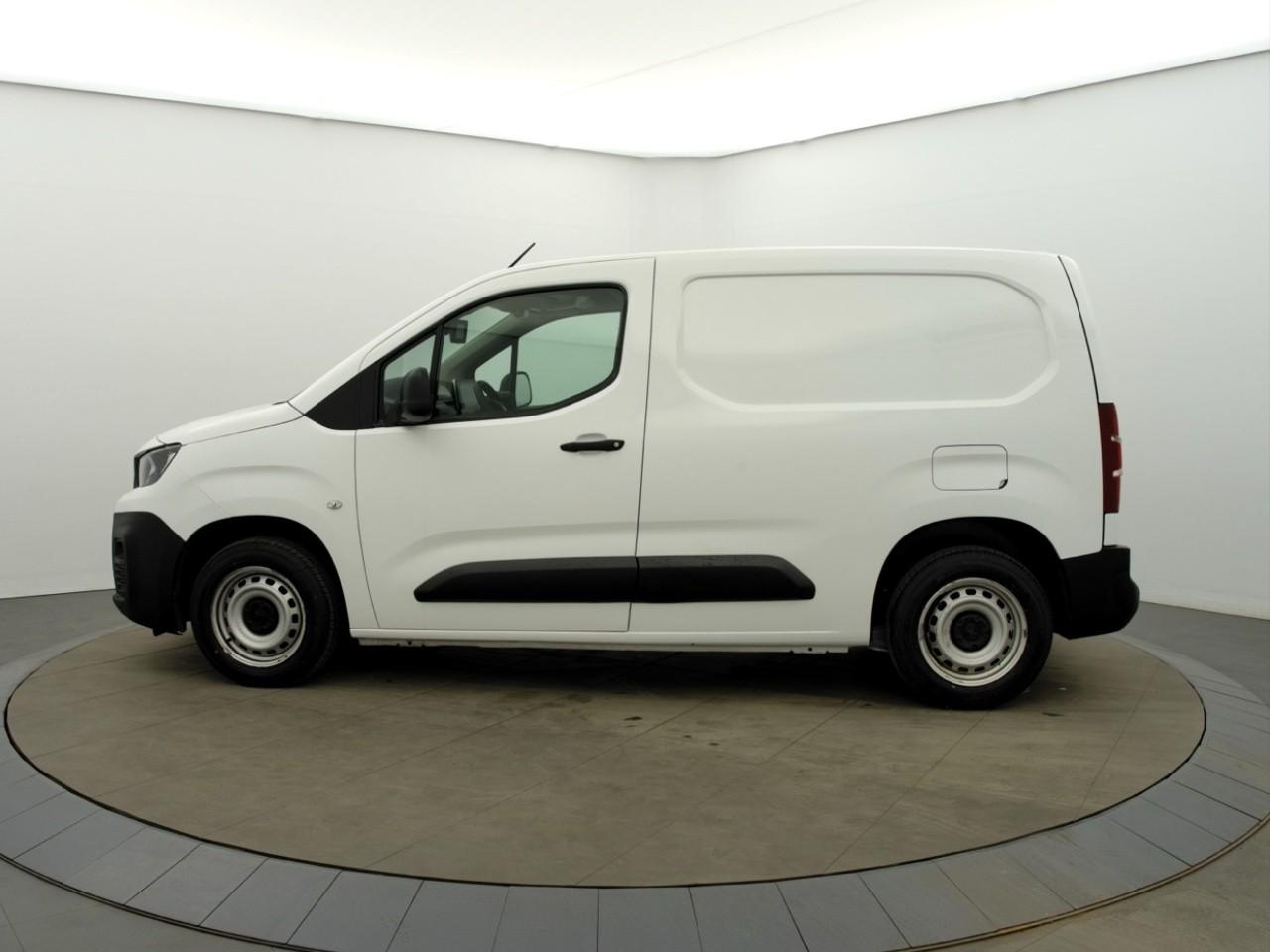 Peugeot Partner fourgon standard 650 kg bluehdi 100 s&s bvm5 aspha — photo 2