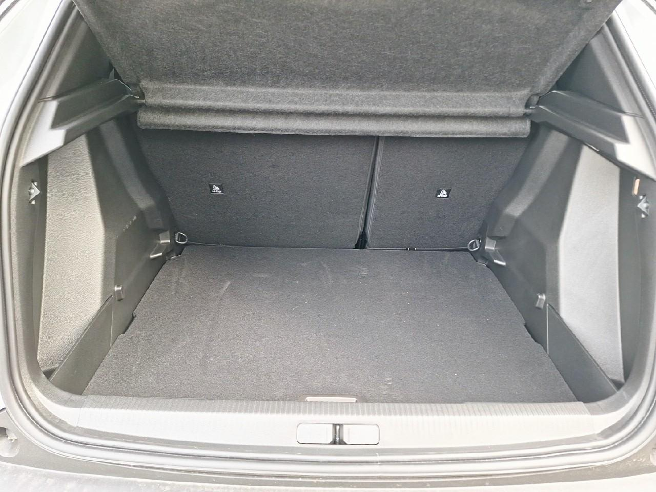 Peugeot 2008 1.2 hybrid 145ch gt e-dcs6 — photo 6