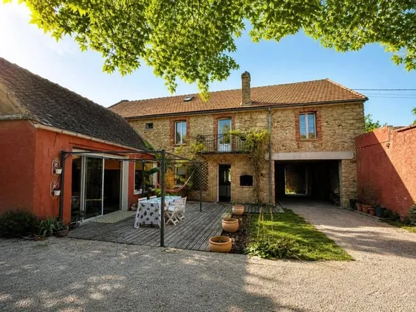 Maison 5 pièces 222 m²