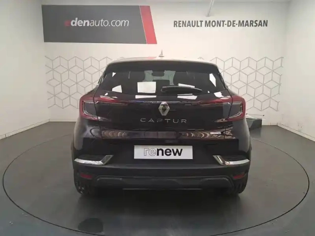 Renault Captur e-tech plug-in 160 — photo 1