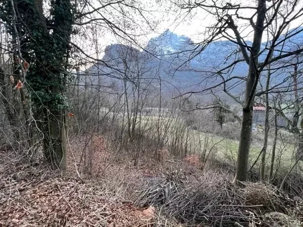 Terrain à Magland