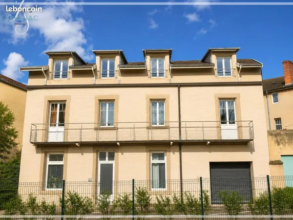 Maison 9 pièces 250 m²