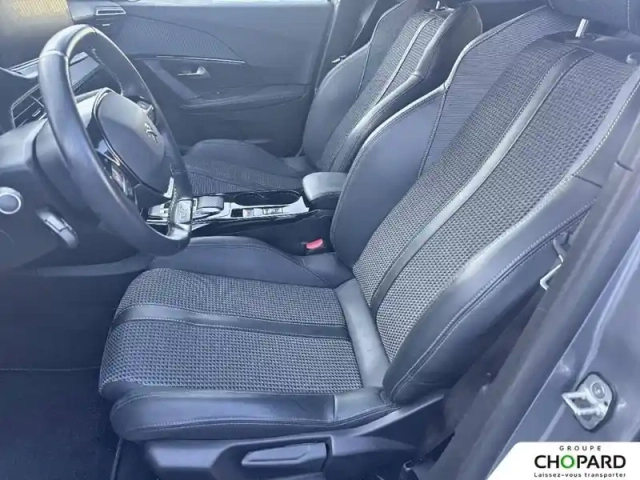 Peugeot 2008 electrique 136 ch — photo 11