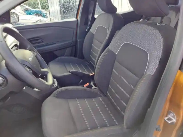 Dacia Sandero eco-g 100 — photo 14