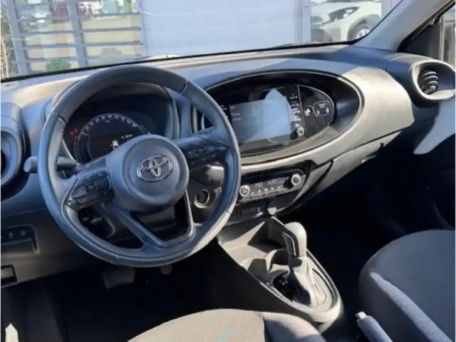 Toyota Aygo 1.0 vvt-i 72 dynamic cvt — photo 4