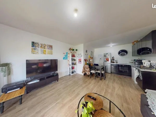 Chambre 5 pièces 80 m²