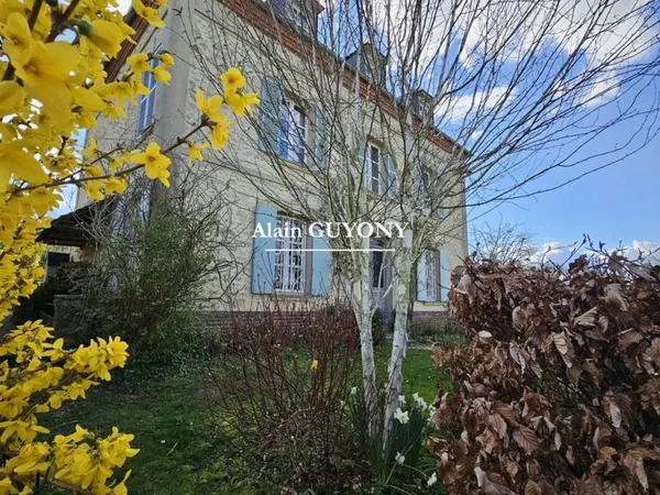 Maison de luxe 6 pièces 168 m²