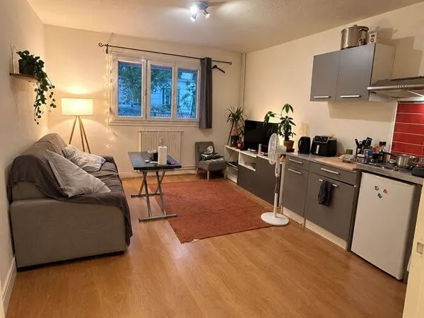 Studio 1 pièce 24 m²