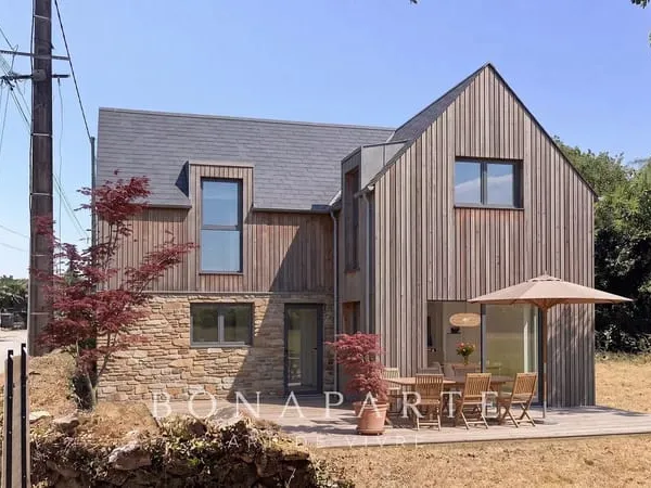 PLUNERET - MAISON NEUVE VEFA T4 À - ANCIENNE GRANGE RÉHABILITÉE, 79 M² HABITABLES SUR 587 M² DE TERR