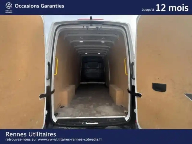 Volkswagen Crafter fg 35 l4h3 2.0 tdi 177ch business traction — photo 14