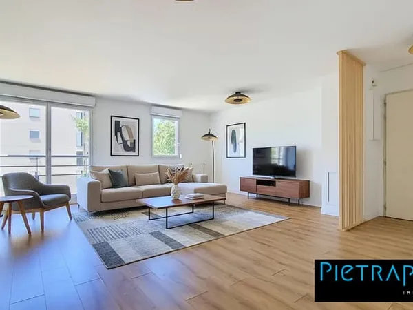T4 de 83m² en parfait état - calme proche Part Dieu