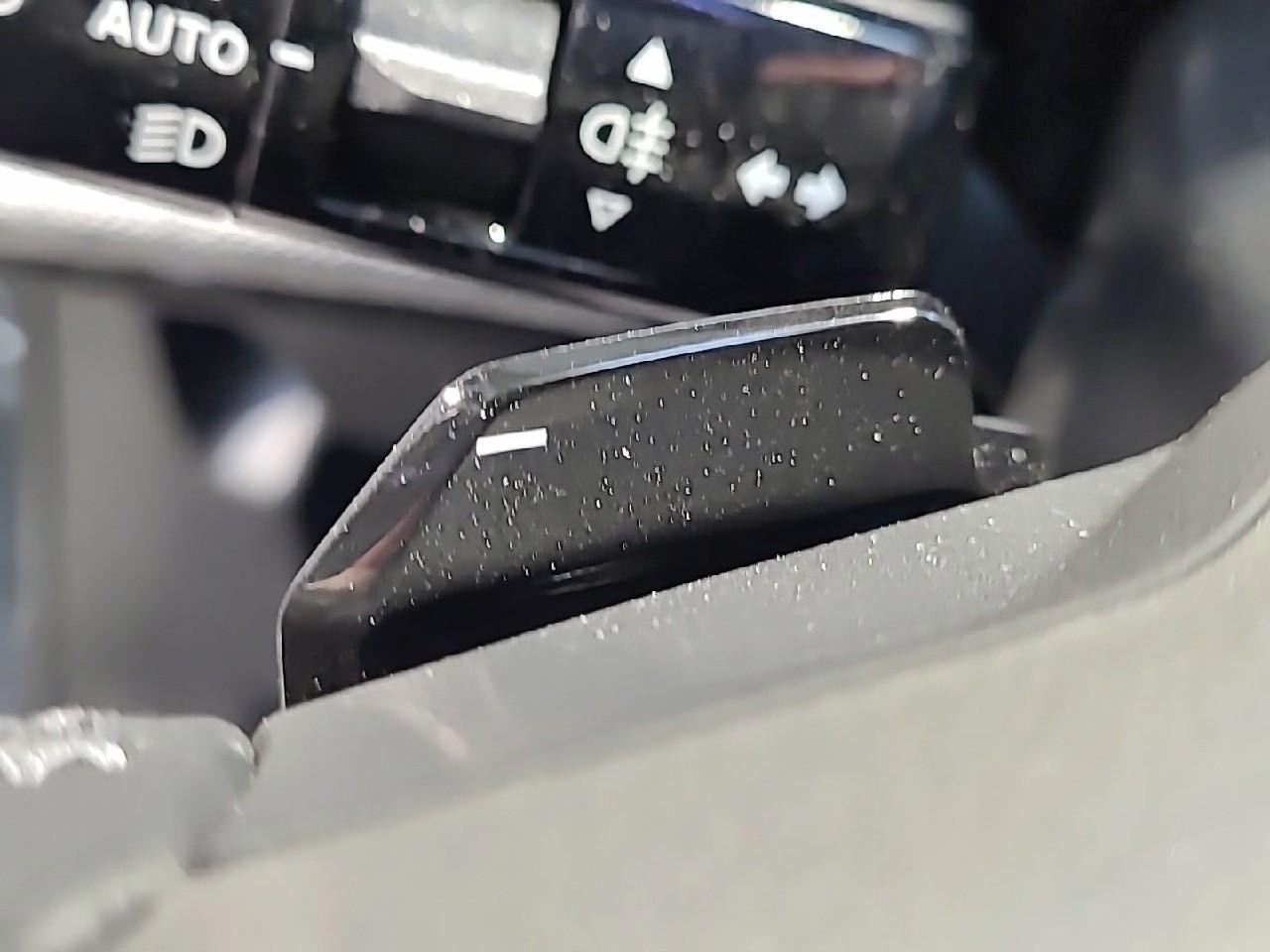Peugeot 5008 hybrid 145 ch e-dcs6 allure — photo 27