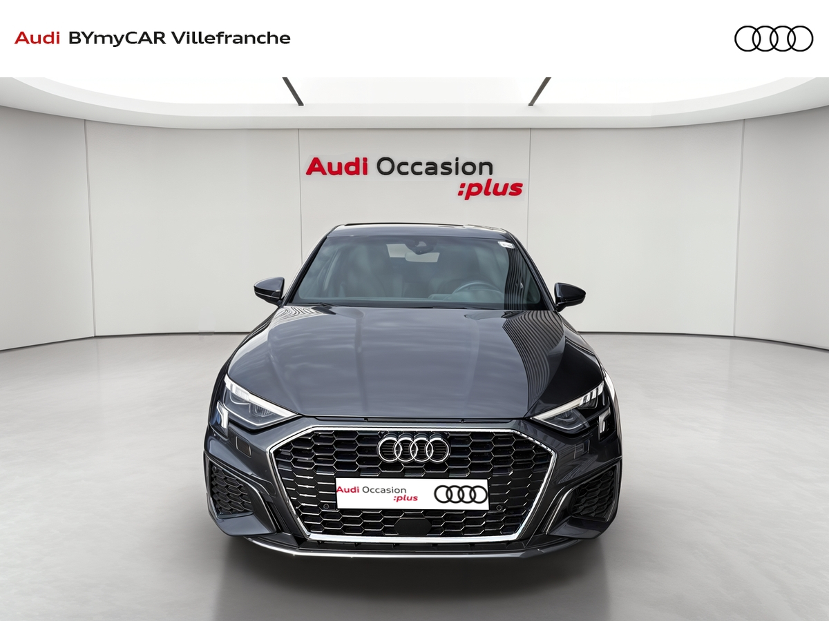 Audi A3 Sportback 40 TFSIe 204 S tronic 6 — photo 8